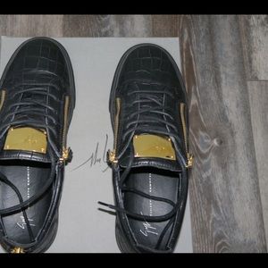 Authentic Giuseppe Zanotti
